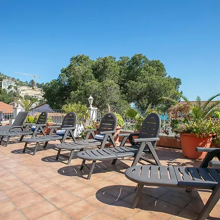 Сasa de vacaciones House With Amazing Views , Overlooking The Festival Town Of *