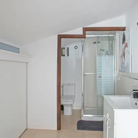 Сasa de vacaciones House With Amazing Views , Overlooking The Festival Town Of *