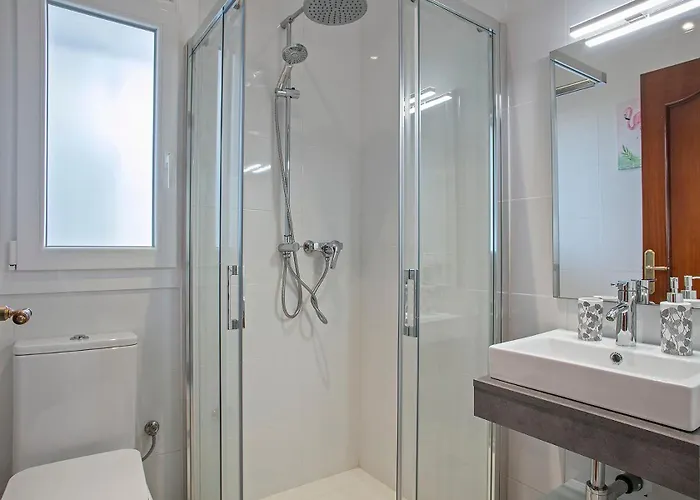 House With Amazing Views , Overlooking The Festival Town Of Будинок відпочинку Сіджас