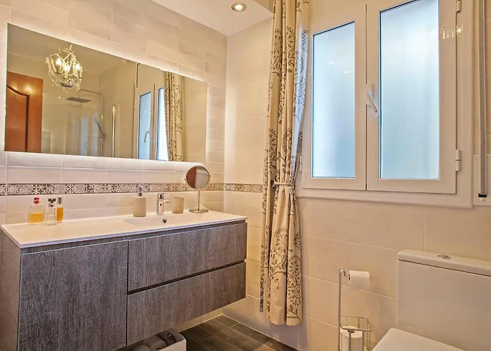 House With Amazing Views , Overlooking The Festival Town Of