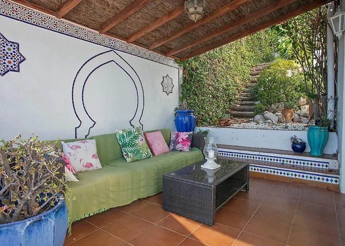 Будинок відпочинку House With Amazing Views , Overlooking The Festival Town Of