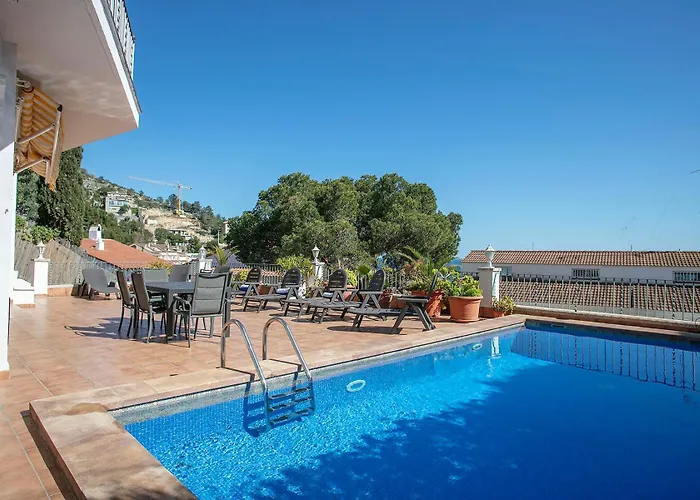 House With Amazing Views , Overlooking The Festival Town Of * Сіджас