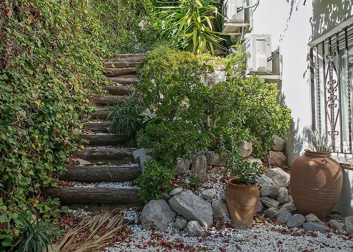 House With Amazing Views , Overlooking The Festival Town Of Будинок відпочинку *