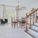 Дом отдыха House With Amazing Views , Overlooking The Festival Town Of