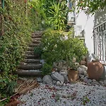 House With Amazing Views , Overlooking The Festival Town Of Дом отдыха *