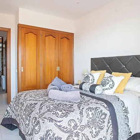 House With Amazing Views , Overlooking The Festival Town Of Сиджес