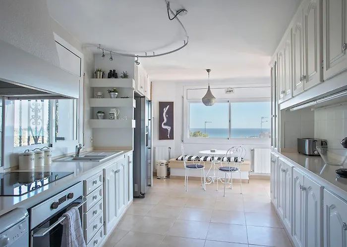 House With Amazing Views , Overlooking The Festival Town Of * Sitges