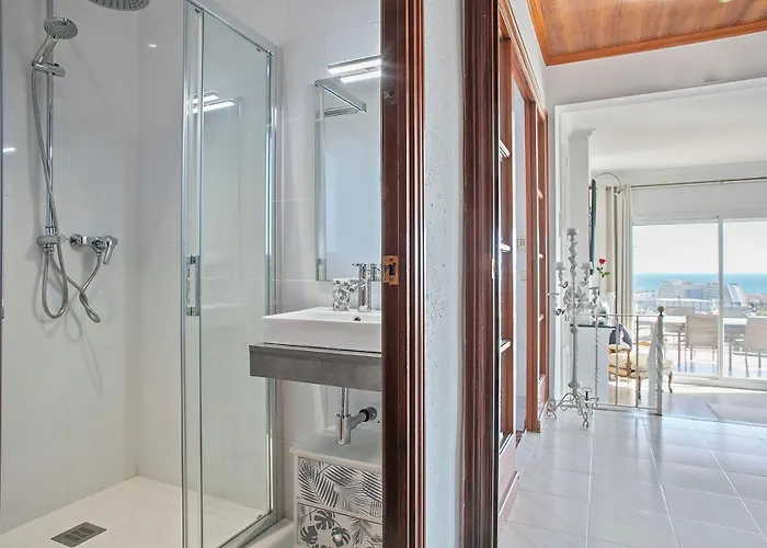 House With Amazing Views , Overlooking The Festival Town Of * Sitges